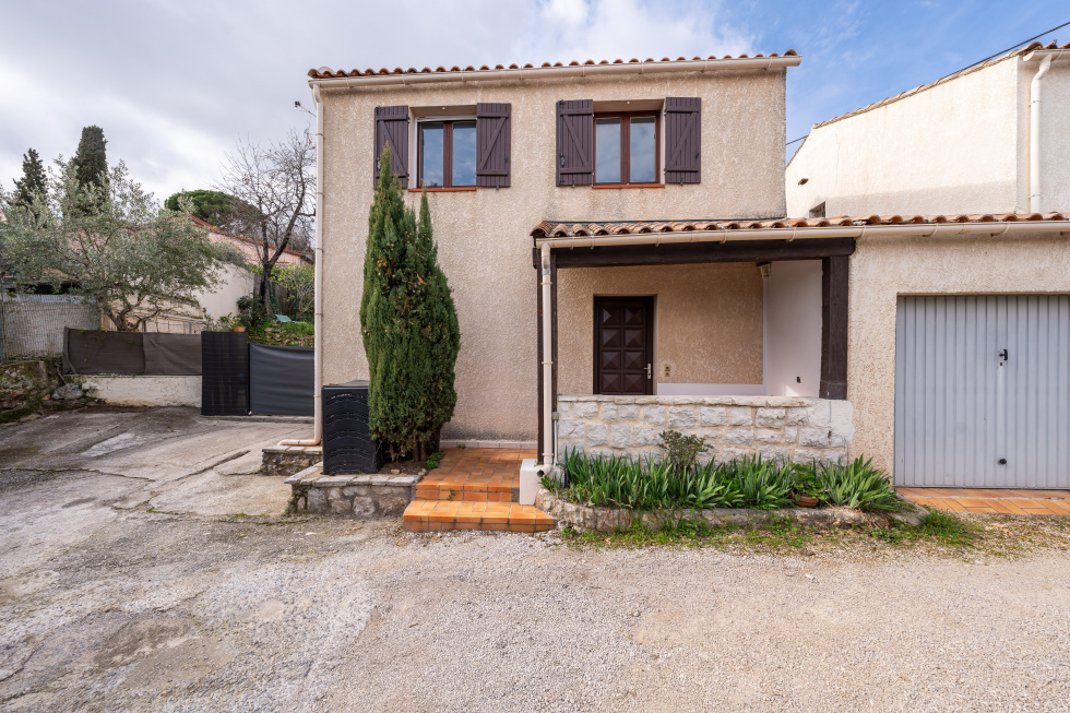 Vente Maison 87m² 4 Pièces à Le Broc (06510) - Agence Le Mas Provençal